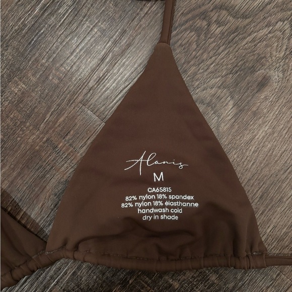 Brown string bikini - Picture 3 of 3